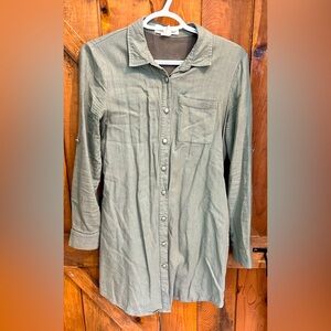 Beautiful Lost in Lunar Linen Wrap Button Up Medium